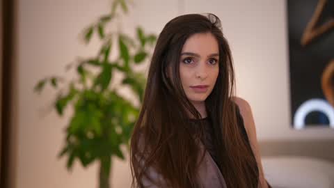 Snapshot of dovia chatting on 22, 9, 2025 . . online show from 22, 9, 2025