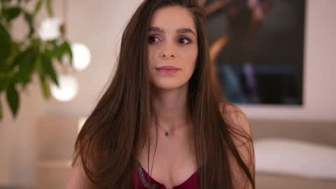 Snapshot of dovia chatting on 11, 11, 2025 . . online show from 11, 11, 2025