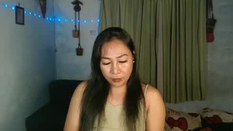 doyouwantme143 online show from 8, 10, 2025