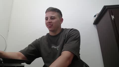 draco_boy2000 online show from 23, 9, 2025