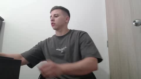 draco_boy2000 online show from 21, 10, 2025