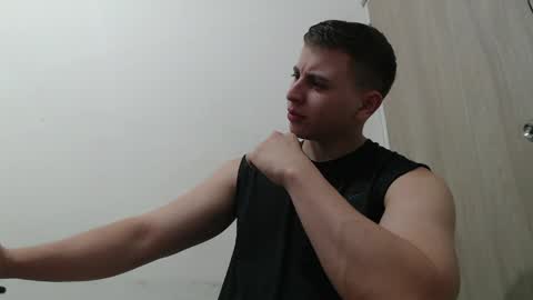 draco_boy2000 online show from 9, 4, 2026