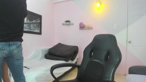 Snapshot of drake_and_zara chatting on 29, 11, 2025 Drake and Zara online show from 29, 11, 2025