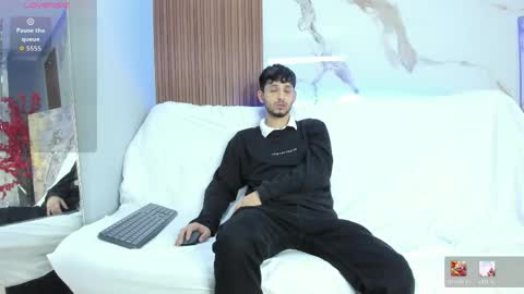 Drake and Zara online show from 4, 6, 2026