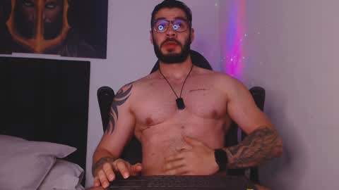 Snapshot of drake_cole11 chatting on 13, 12, 2024 drake_cole11 online show from 13, 12, 2024