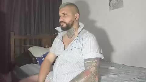 drake whitee Independent Model online show from 2, 3, 2025