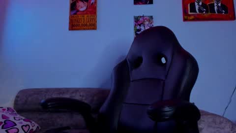 Snapshot of drako_lamar chatting on 3, 10, 2025 Drako online show from 3, 10, 2025