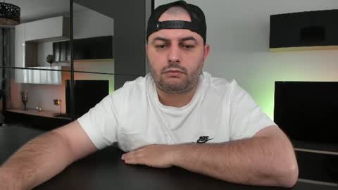 Snapshot of dravenpeak chatting on 9, 6, 2026 DravenPeak online show from 9, 6, 2026