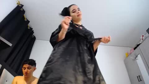 -- nicolle and jhon -- online show from 21, 4, 2026