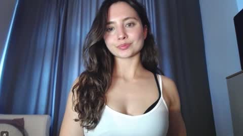 Snapshot of dream_nicole02 chatting on 10, 9, 2025 Nicole online show from 10, 9, 2025