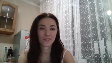 dream_petal_ online show from 19, 3, 2026