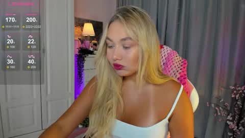 Snapshot of dreamaise chatting on 26, 9, 2025 Mary pvt open use pink and blue app lovense online show from 26, 9, 2025