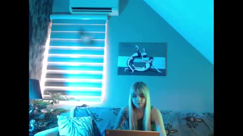 A girl online show from 3, 2, 2025