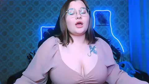 Snapshot of dreamforyoue2 chatting on 1, 10, 2025 dreamforyoue2 online show from 1, 10, 2025