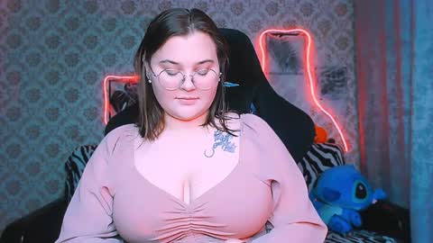 Snapshot of dreamforyoue2 chatting on 24, 10, 2025 dreamforyoue2 online show from 24, 10, 2025