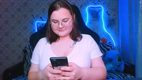 Snapshot of dreamforyoue2 chatting on 30, 10, 2025 dreamforyoue2 online show from 30, 10, 2025