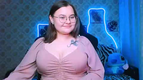 Snapshot of dreamforyoue2 chatting on 6, 11, 2025 dreamforyoue2 online show from 6, 11, 2025