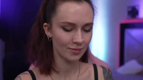 Sarah online show from 21, 2, 2025