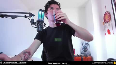 Your lord. - ONLINE  1500 Pm to 2100 Pm - New York Hour online show from 21, 9, 2025