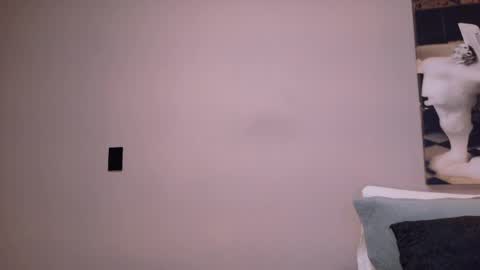 cris online show from 24, 4, 2026