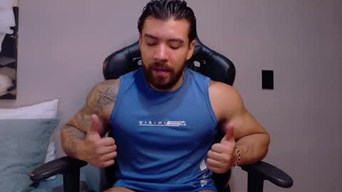 Snapshot of dreammr1 chatting on 4, 5, 2026 cris online show from 4, 5, 2026