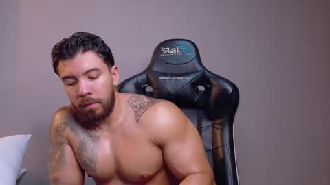 Snapshot of dreammr1 chatting on 19, 5, 2026 cris online show from 19, 5, 2026
