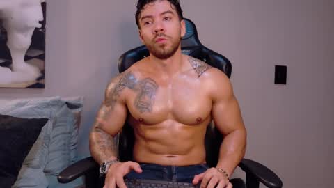 Snapshot of dreammr1 chatting on 7, 6, 2026 cris online show from 7, 6, 2026