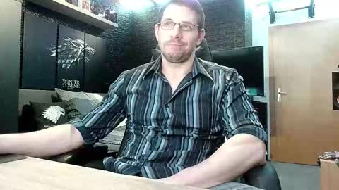 Snapshot of dreamwallker chatting on 3, 12, 2025 Ioannes Paulus the 2nd online show from 3, 12, 2025