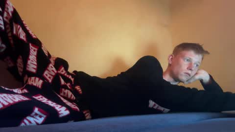 Snapshot of dreamy_devi1 chatting on 12, 4, 2026 dreamy_devi1 online show from 12, 4, 2026