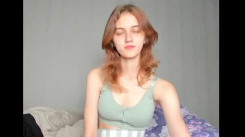 dreamy_pollyyy online show from 23, 9, 2025