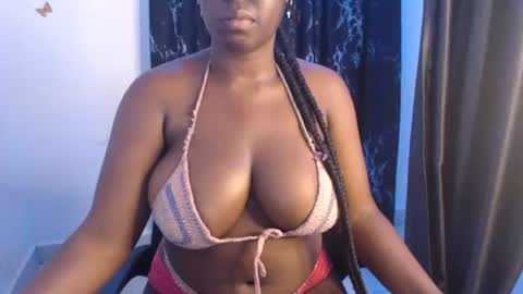 Snapshot of dreamy_wetpussy chatting on 26, 4, 2026 BEAUTY online show from 26, 4, 2026