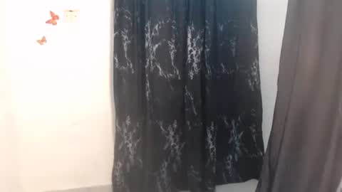 Snapshot of dreamy_wetpussy chatting on 4, 5, 2026 BEAUTY online show from 4, 5, 2026