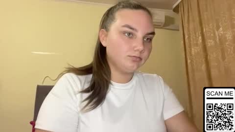 Mila online show from 15, 10, 2025