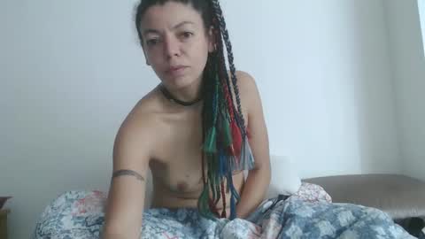 DreamyLatina online show from 4, 11, 2025