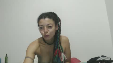 DreamyLatina online show from 6, 11, 2025