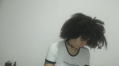 DreamyLatina online show from 4, 2, 2026