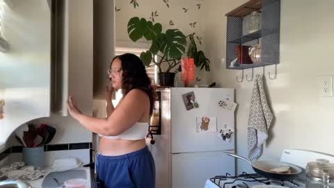 RIRI OR DREAMY online show from 1, 2, 2025