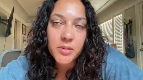 RIRI OR DREAMY online show from 17, 9, 2025