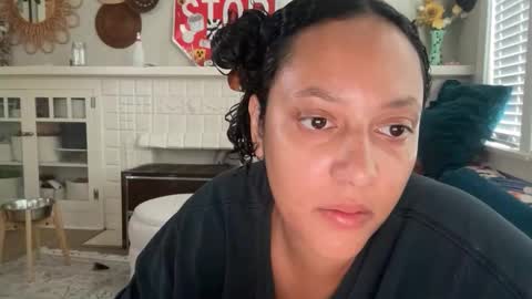 RIRI OR DREAMY online show from 26, 10, 2025