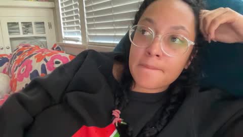 RIRI OR DREAMY online show from 10, 1, 2026