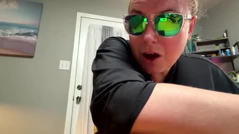 drew863901 online show from 18, 5, 2026