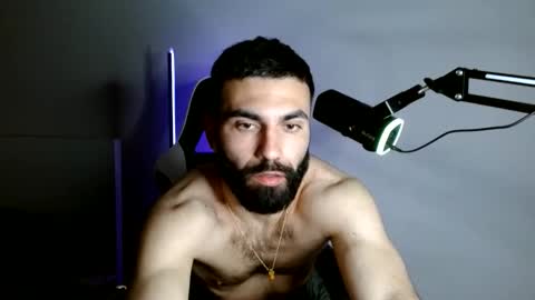 drewwho_ online show from 15, 4, 2026