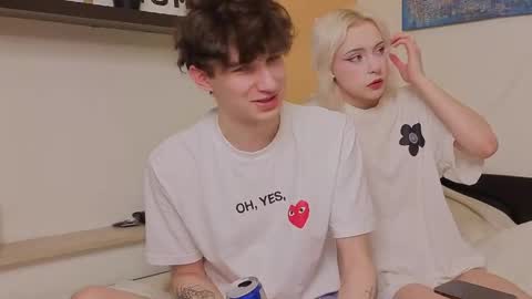 Mark online show from 11, 4, 2026