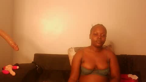 Snapshot of drip_doll_ chatting on 12, 5, 2026 Kimberly online show from 12, 5, 2026