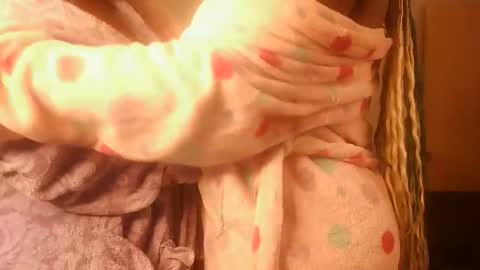 Snapshot of drip_doll_ chatting on 15, 5, 2026 Kimberly online show from 15, 5, 2026