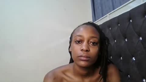 drippingqueenxoxo online show from 5, 4, 2026