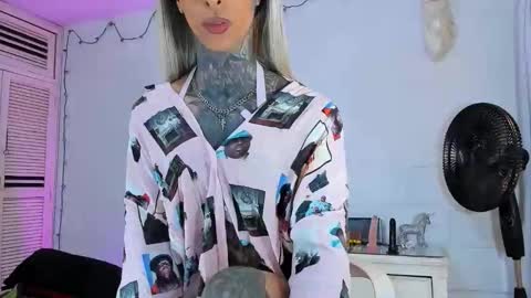 drippyorlove online show from 24, 4, 2026