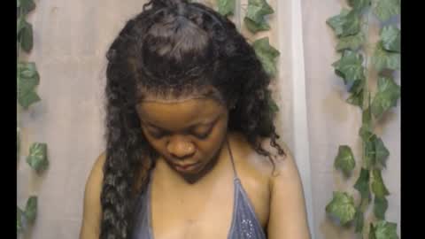 Snapshot of dripqueenx chatting on 20, 9, 2025 linda online show from 20, 9, 2025