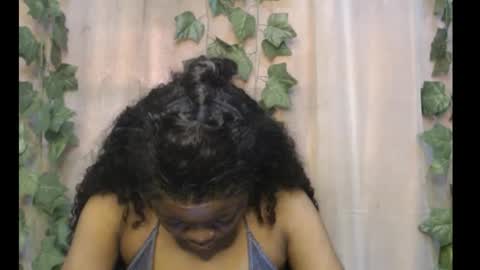 Snapshot of dripqueenx chatting on 21, 9, 2025 linda online show from 21, 9, 2025