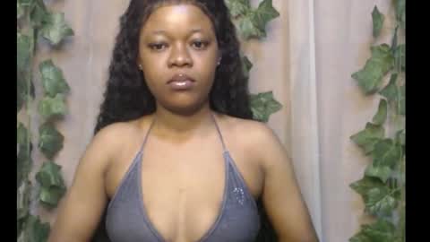 Snapshot of dripqueenx chatting on 24, 9, 2025 linda online show from 24, 9, 2025
